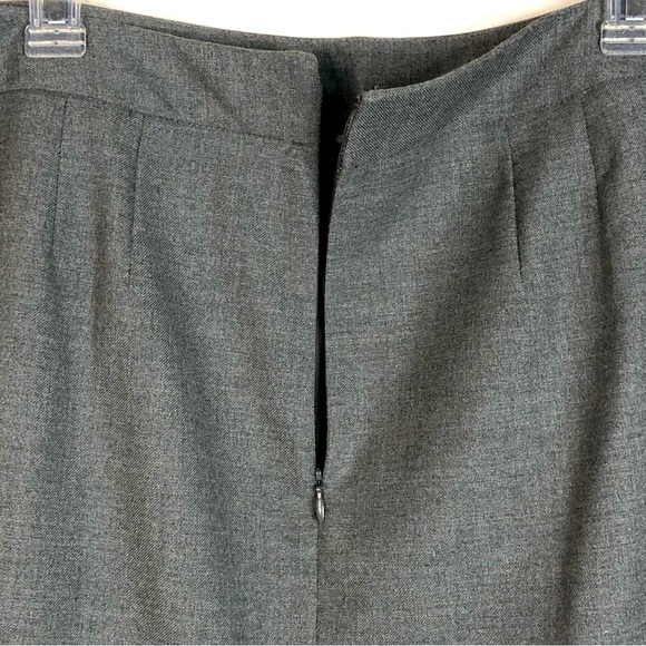 Loft gray slim pencil skirt with black lace side detail size10 - Picture 4 of 8
